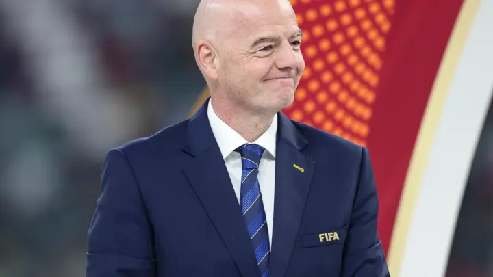 Salário de Infantino na Fifa seria 6x maior com aprovação de plano