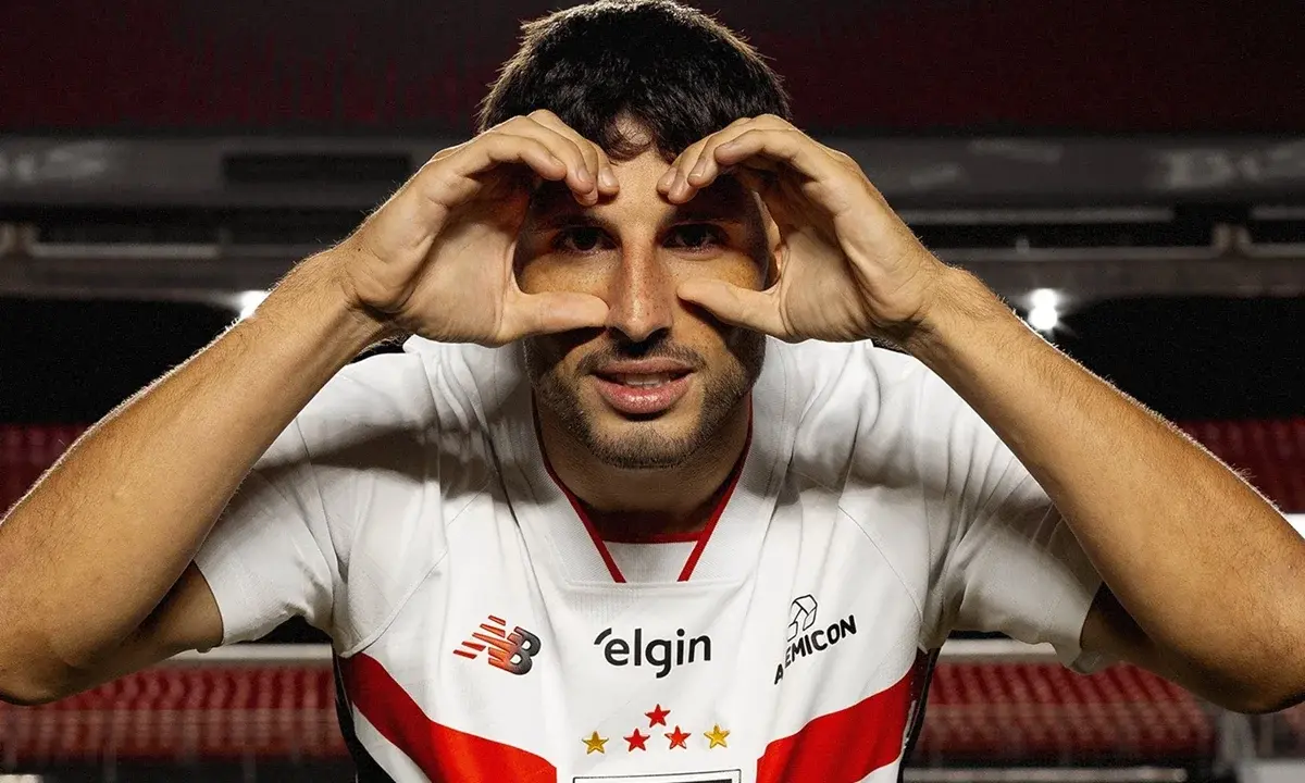São Paulo anuncia a renovação de contrato de Jonathan Calleri