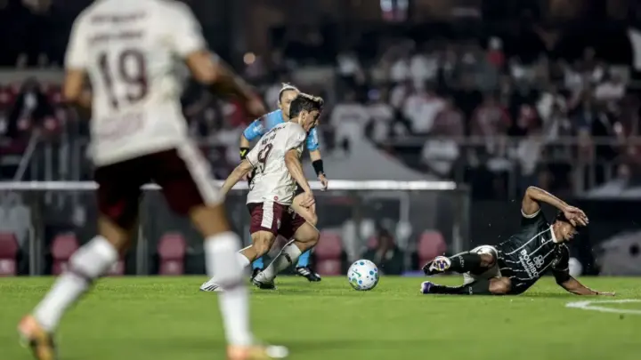 São Paulo 1 x 1 Coritiba: veja os melhores momentos do jogo do Brasileirão