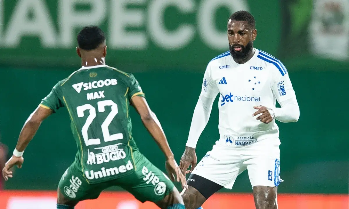 Sem gols, Chapecoense e Cruzeiro empatam nas oitavas da Copa do Brasil