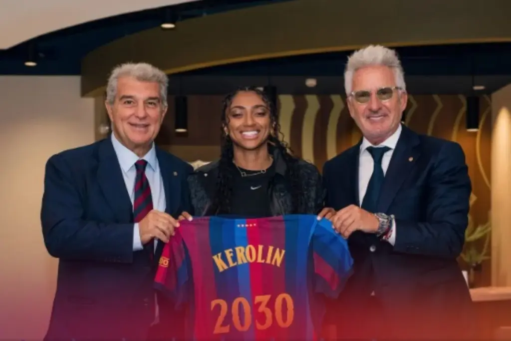"Sonho que vira realidade", diz Kerolin em apresentação no Barcelona