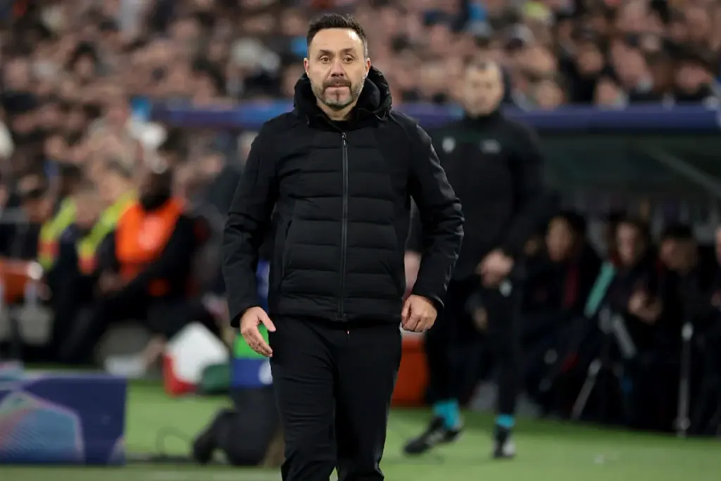 Técnico levou time do Tottenham para beber em meio à luta contra o Z-3