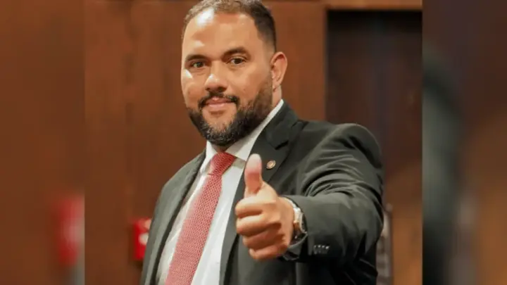 Preso há três meses, deputado Thiago Rangel renuncia ao mandato na Alerj
