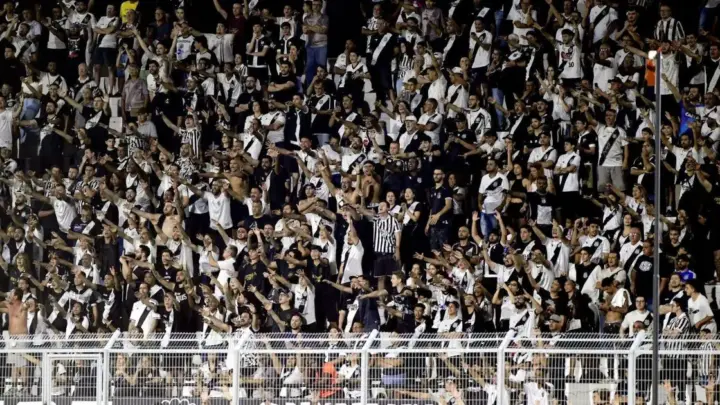 Greve na Ponte Preta força escalação de jogadores da base para evitar W.O.