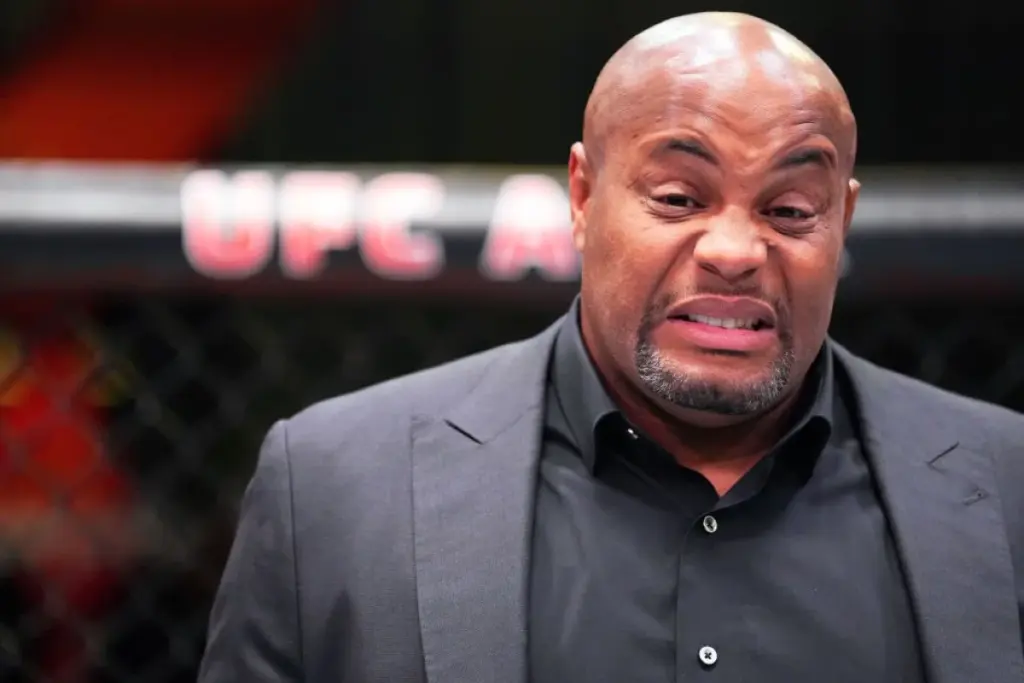 UFC: Cormier coloca Khabib acima de Jon Jones e Anderson Silva