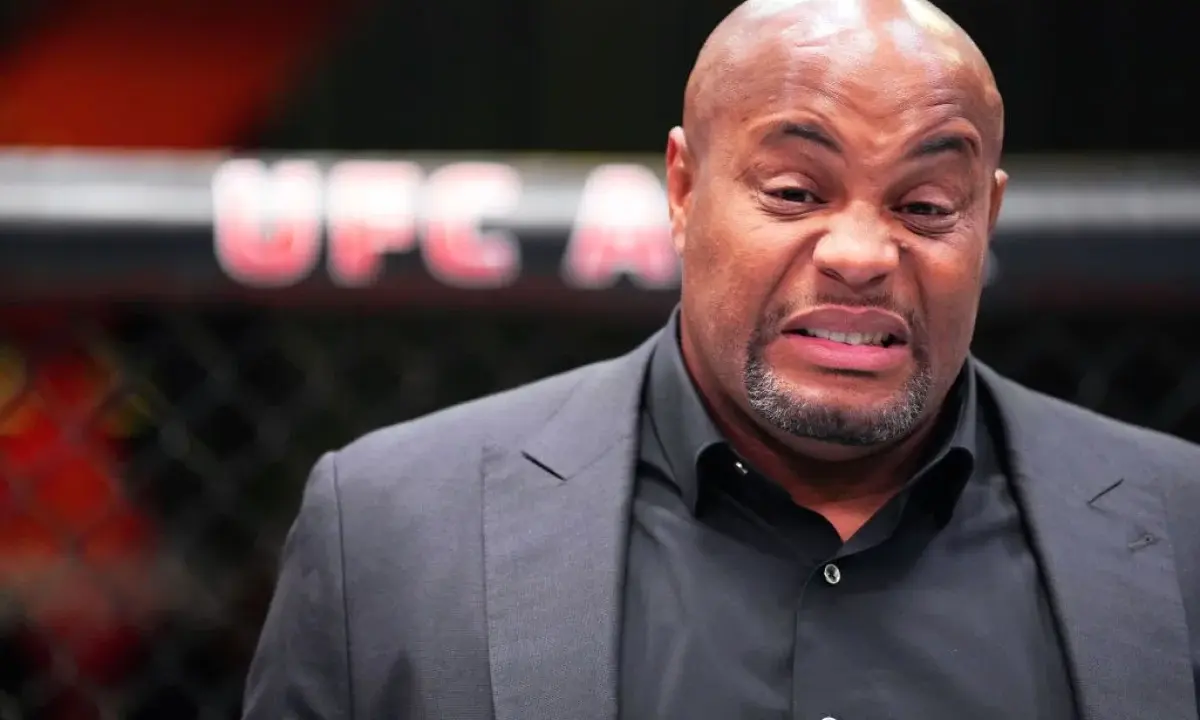 UFC: Cormier coloca Khabib acima de Jon Jones e Anderson Silva