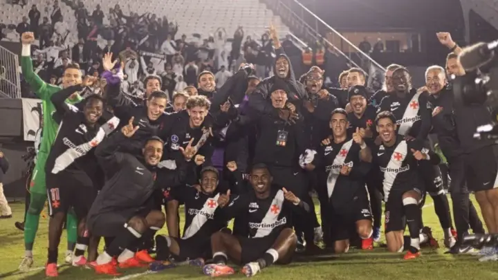 Técnico do Vasco, Pedro Emanuel desabafa após classificação: “Precisávamos”