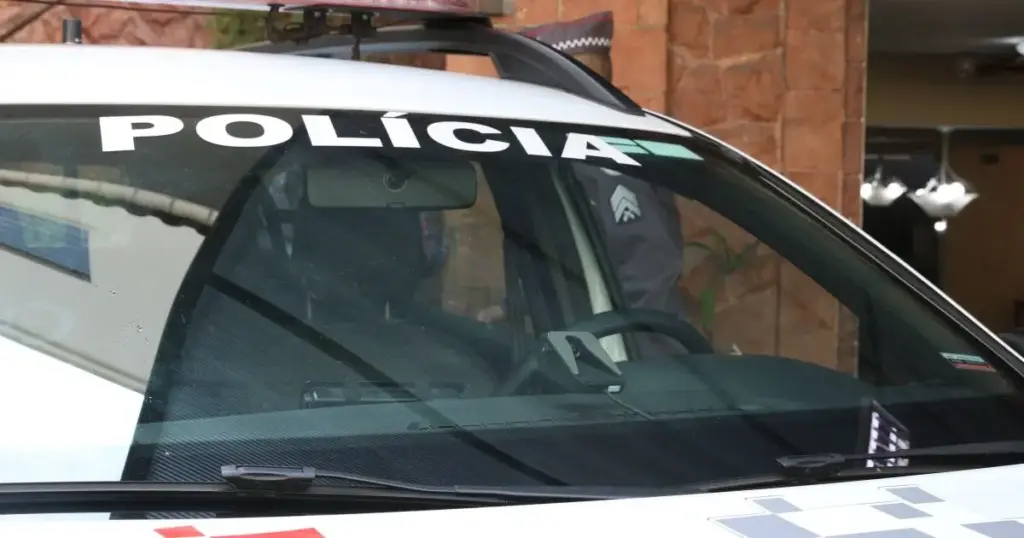 Polícia prende bandido que usava aplicativo de celular para furtar carro