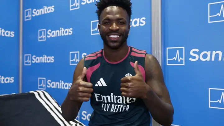 Vini Jr. se reapresenta ao Real Madrid em meio a interesse do Arsenal