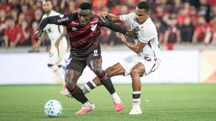 Vitória não derrota o Athletico-PR como mandante desde 2016