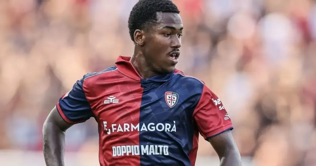 Jogador do Cagliari está na UTI após se afogar em piscina