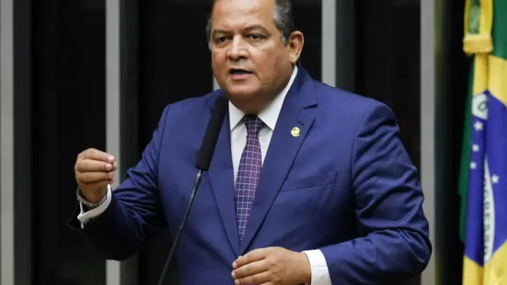 Real Time: Eduardo Gomes tem 25% ao Senado em TO; segunda vaga é indefinida