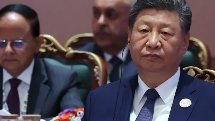 Xi Jinping chega aos EUA para encontro de três dias com Trump