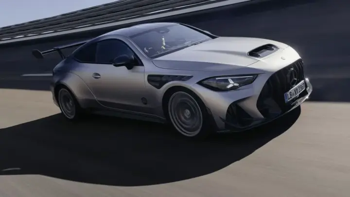Mercedes-AMG lança CLE especial com V8 de 646 cv e só 30 unidades