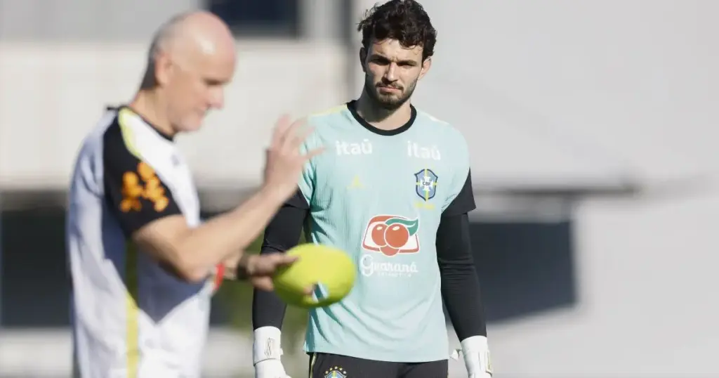 Otávio pode alcançar Dida e Gomes em estreia na Seleção Brasileira; entenda