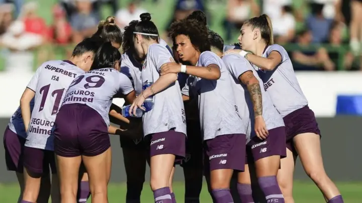 São Paulo volta a vencer Flamengo e está na final do Brasileiro Feminino