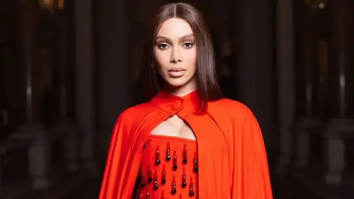 Anitta sobre 3º desfile em Paris: “Fico muito feliz em ser referência”