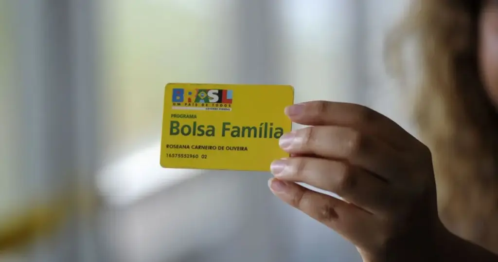 Custo fiscal do reajuste do Bolsa Família não era previsto, diz pesquisador