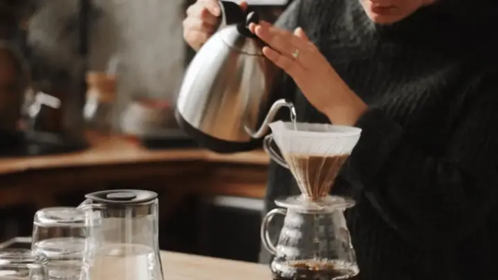 Cheiro de café recém-passado pode despertar uma reação no organismo que mexe com o humor antes mesmo do primeiro gole; entenda