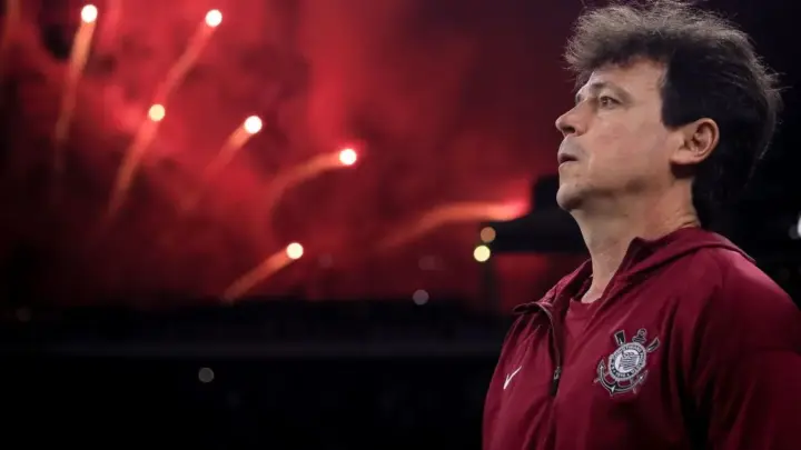 Diniz sobre eliminação do Corinthians: “Como quando morre alguém”