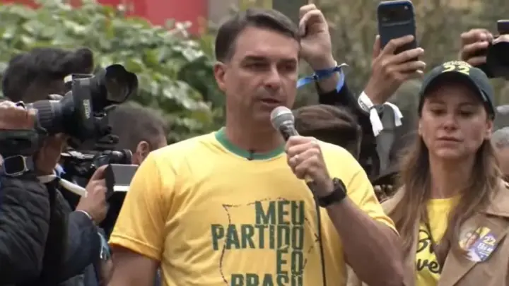 Flávio nega ter autorizado ação de aliado contra reajuste do Bolsa Família