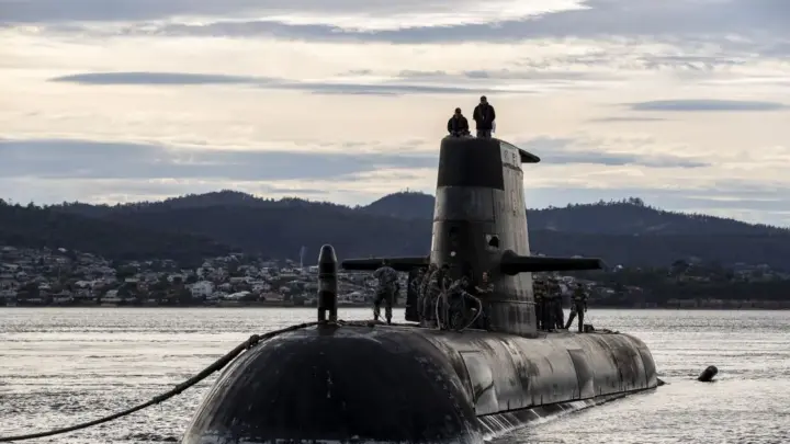 Dinamarca descobre submarino alemão de 1917 que ainda libera TNT no mar do Norte