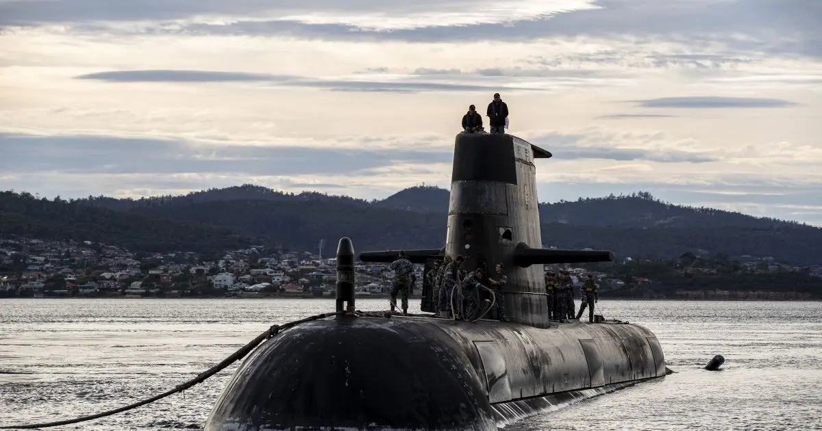 Dinamarca descobre submarino alemão de 1917 que ainda libera TNT no mar do Norte