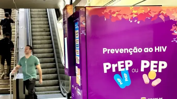 São Paulo instala sexta máquina gratuita de PrEP e PEP no Metrô