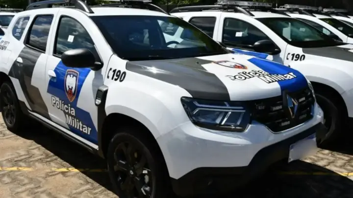 Criança acha arma de tio PM e atira no próprio braço no Espírito Santo