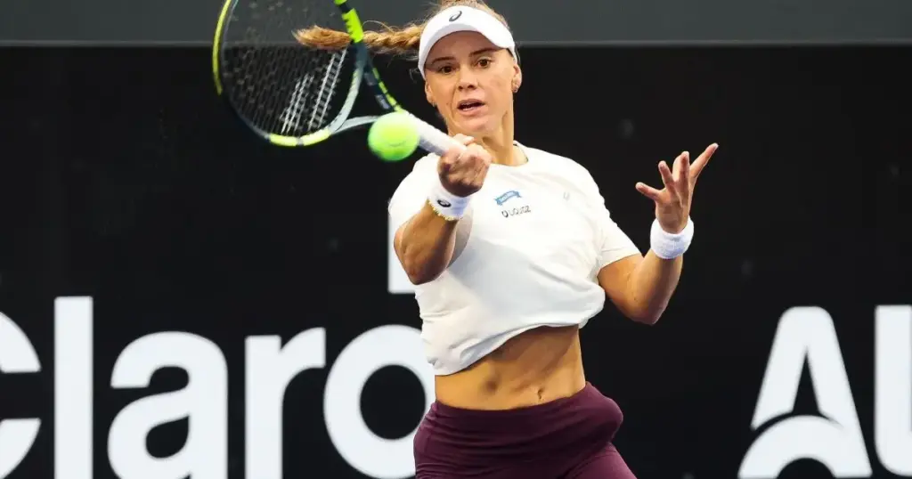 Laura Pigossi é derrotada por adversária tcheca e dá adeus ao SP Open