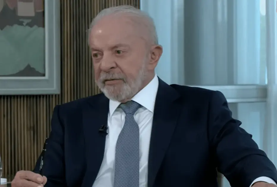 Lula sobre whisky que teria sido dado por Vorcaro: “Se me deu, já bebi”