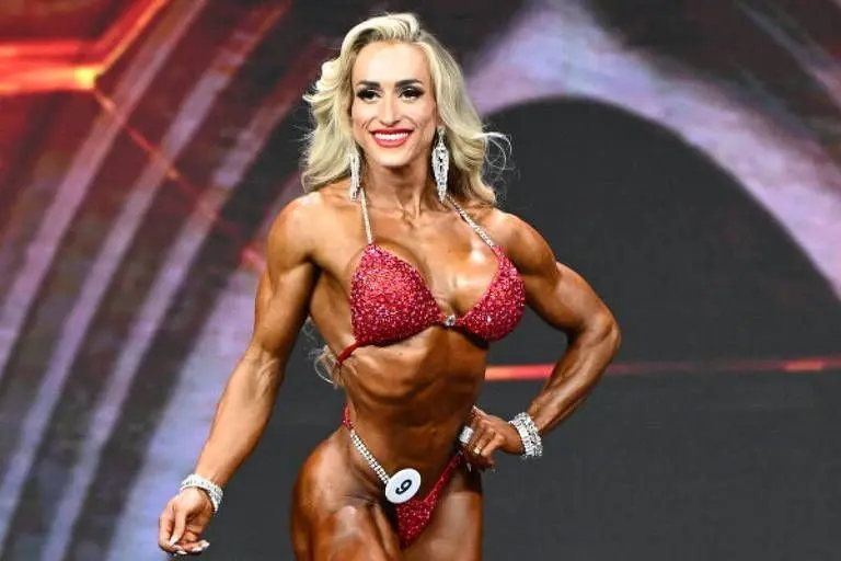 Após vencer Arnold Ohio, Rayane Fogal mira título do Olympia: “Preparada”