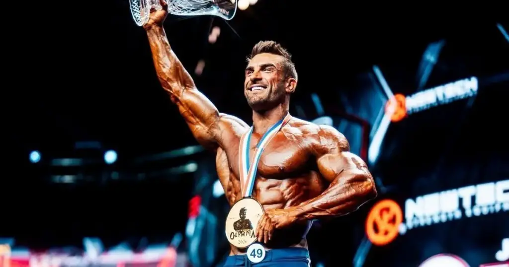 Mr. Olympia: Ryan Terry mantém favoritismo e é tetra na Men’s Physique