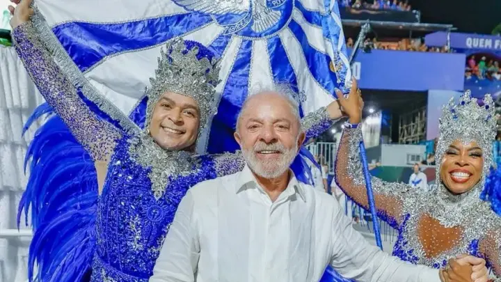 TSE aceita abrir ação contra Lula por desfile no carnaval do Rio de Janeiro