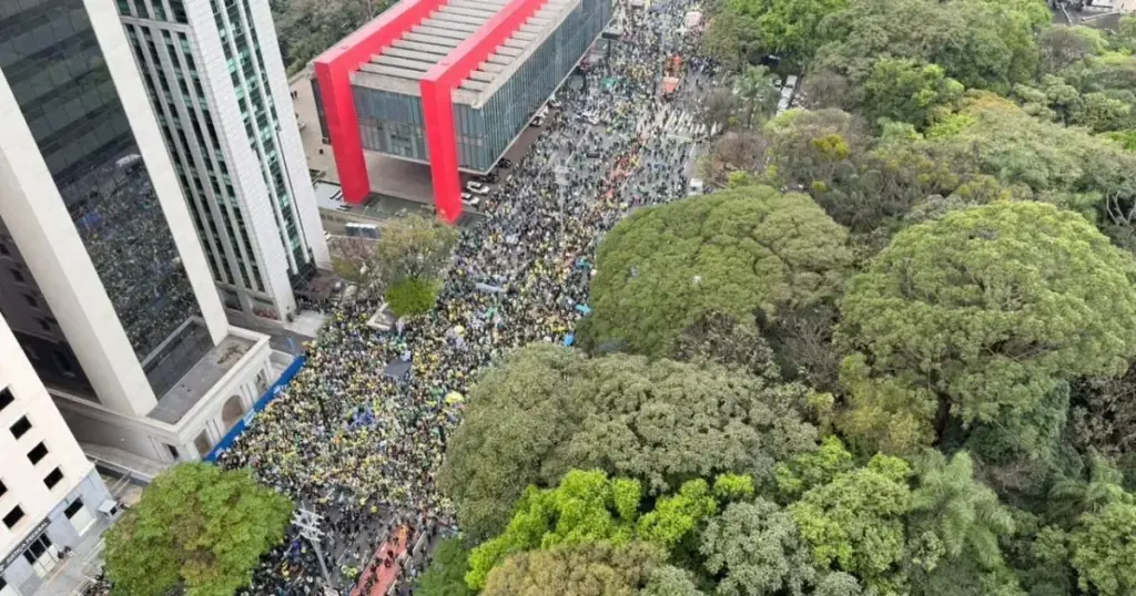 Análise: Presidenciáveis adotam estratégias diferentes no 7 de Setembro