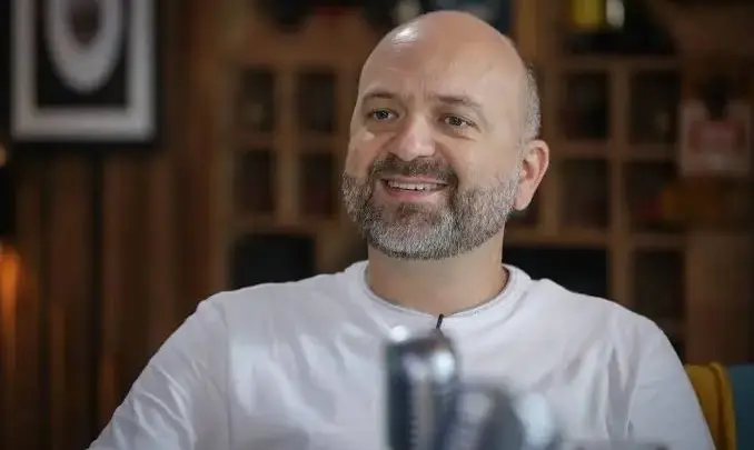 Após vídeo gerar saia justa, Rennan Biths se explica, reafirma Bocalom e revela voto em Pedro Pascoal