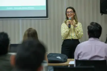 Jornalista Nayara Lessa pede exoneração da Secom e deixa governo Mailza
