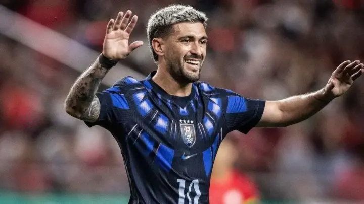 Arrascaeta tem grande atuação em amistoso do Uruguai, mas sai machucado