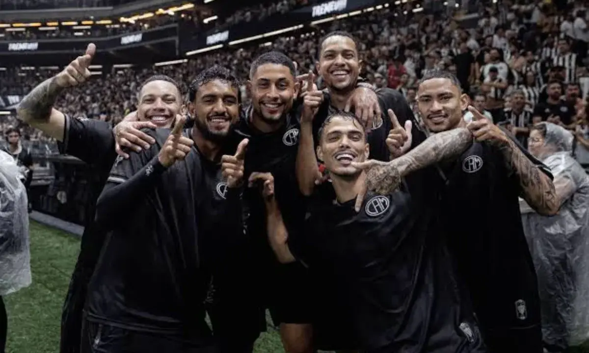 Atlético-MG é multado após gandulas "sumirem" com bolas no clássico mineiro