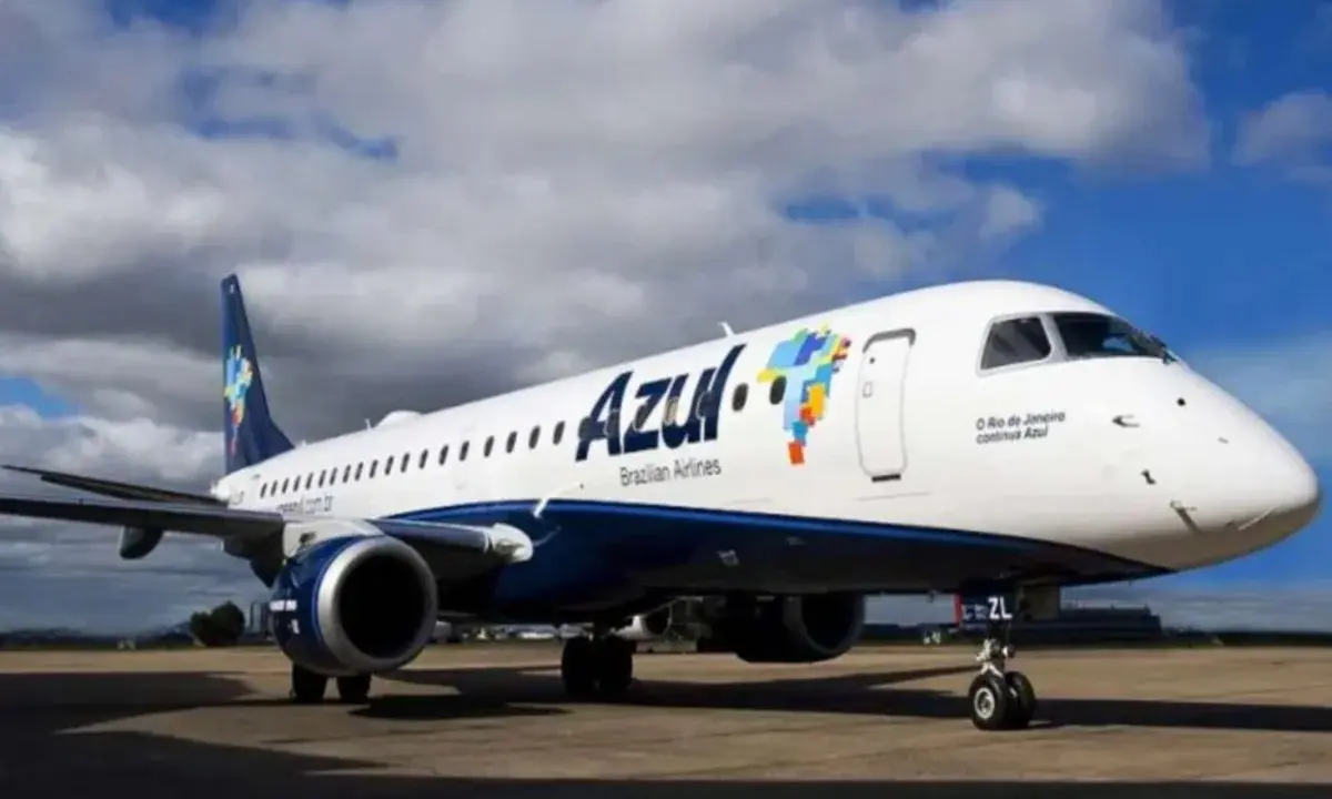Azul cancela 80 voos e 8 mil são afetados por falha em GPS da Embraer