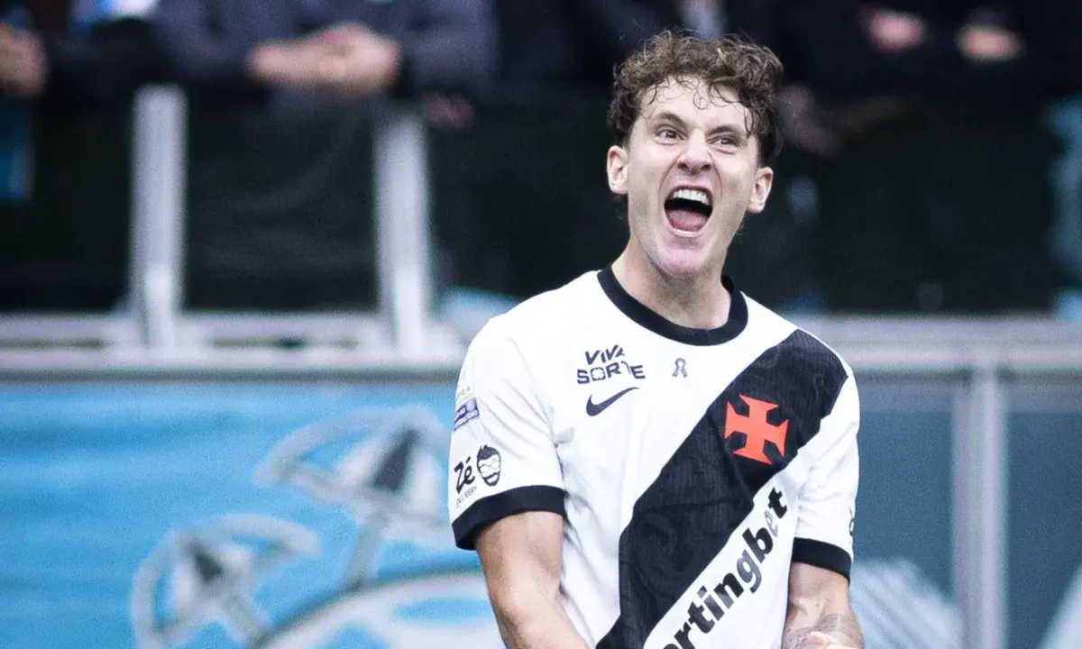 Brasileirão: de virada no final, Vasco vence o Grêmio em Porto Alegre