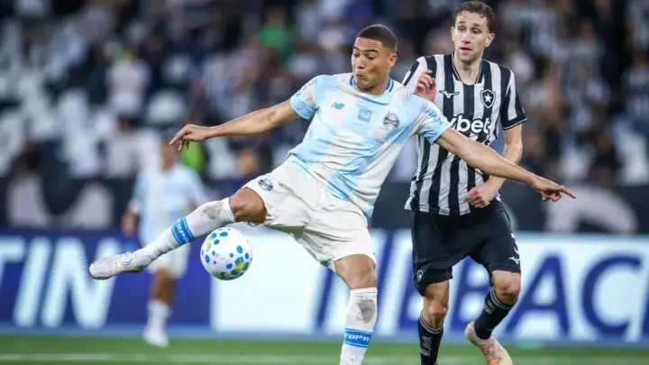 Renata Fan provoca Carlos Vinícius após derrota do Grêmio: “Calma”