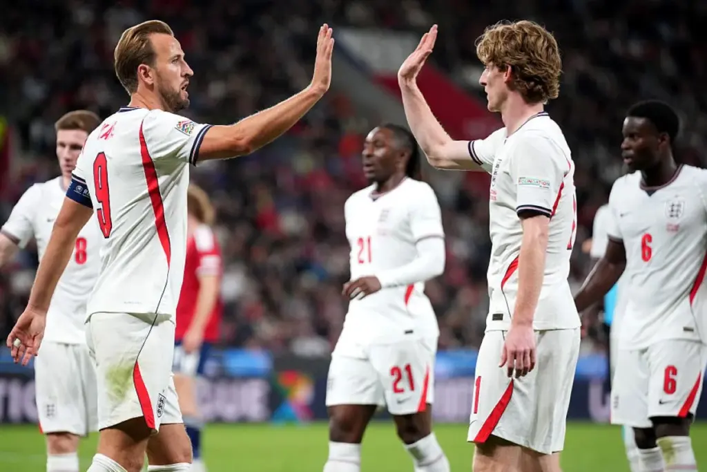 Com gols de Kane e Gordon, Inglaterra vence a Tchéquia na Nations League