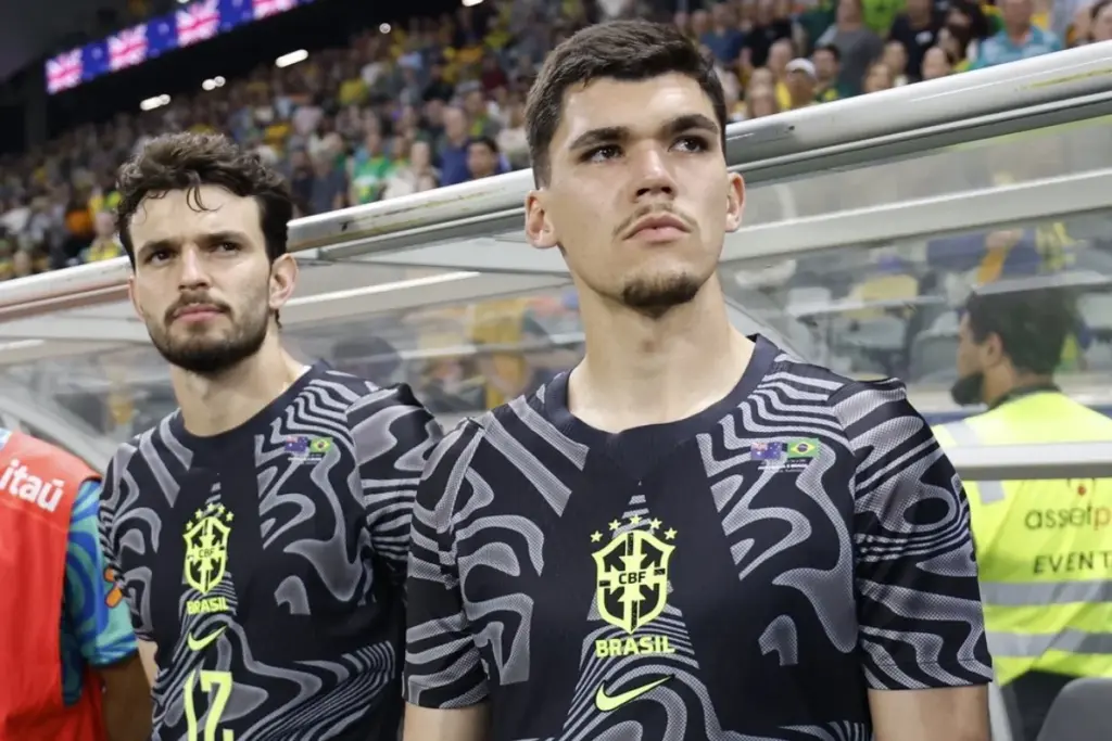 Com Hugo Souza contestado, conheça os goleiros Otávio e Pedro Morisco