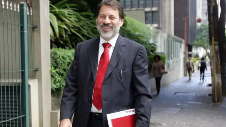 Lula pede votos para Delúbio Soares, condenado no mensalão e na Lava Jato