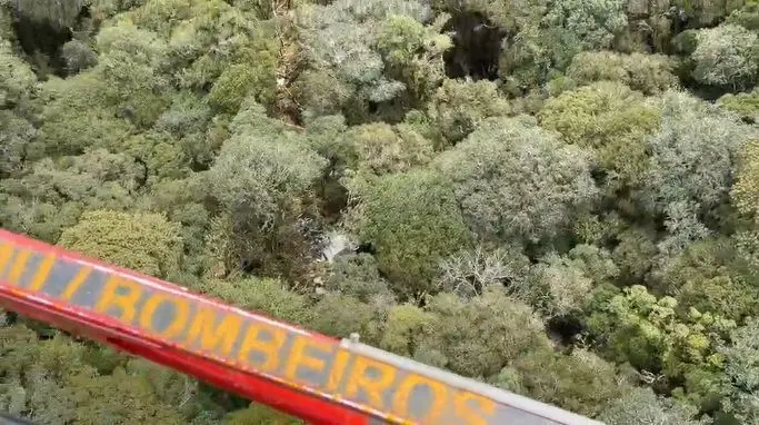 Helicóptero com Rick: empresa começa estudos para retirar destroços em SC