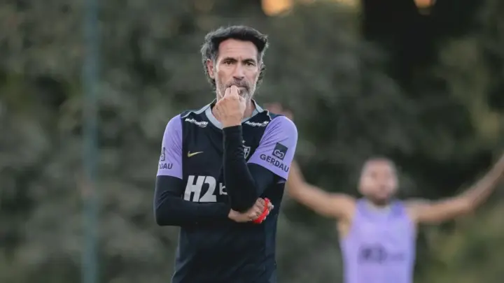 Atlético-MG pode ter “um time” de desfalques contra o Red Bull Bragantino