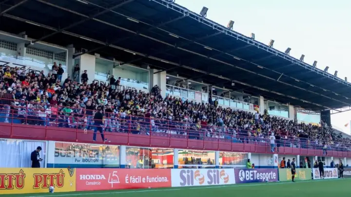 Brusque x Ferroviária: horário e onde assistir ao jogo da Série C