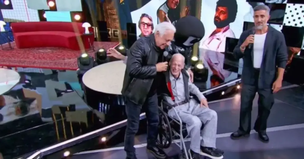 Antônio Fagundes reencontra colega de sua 1ª peça de teatro após 60 anos