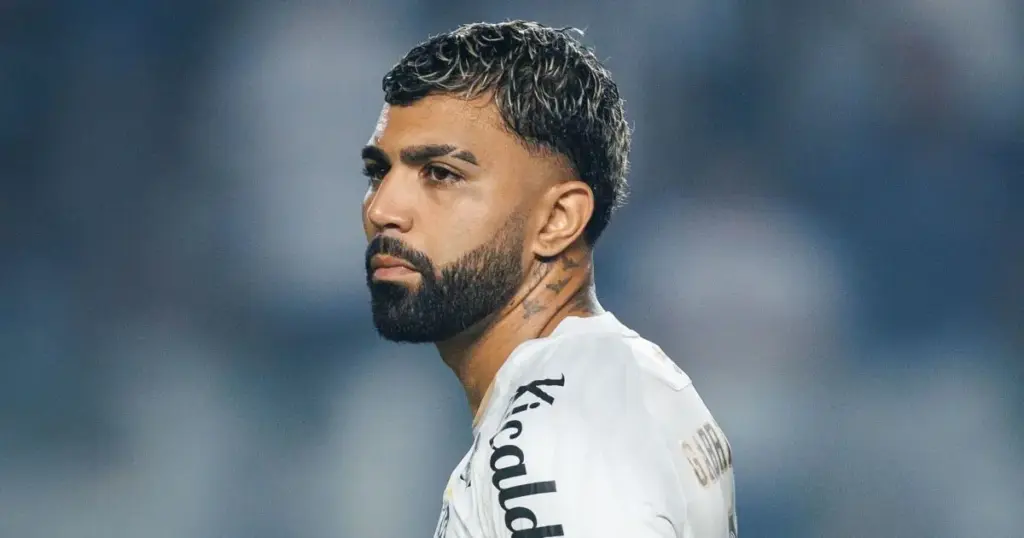 Cuca reage à fala de Gabigol sobre volta ao Cruzeiro: “Surpresa”
